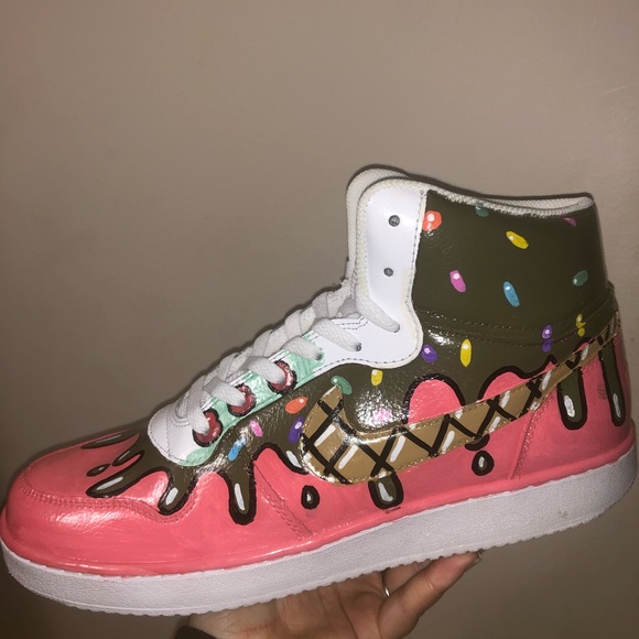 CUSTOM NIKE EBERNONS - Picture 12 of 16